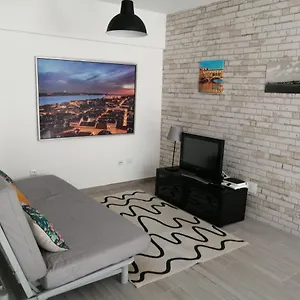 Paradise Space Guest house Alges