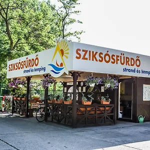 Sziksosfuerdo Strand Es Kemping Hungary