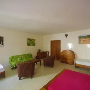 Ty Milyn Mazela Sa Bed & Breakfast Dakar