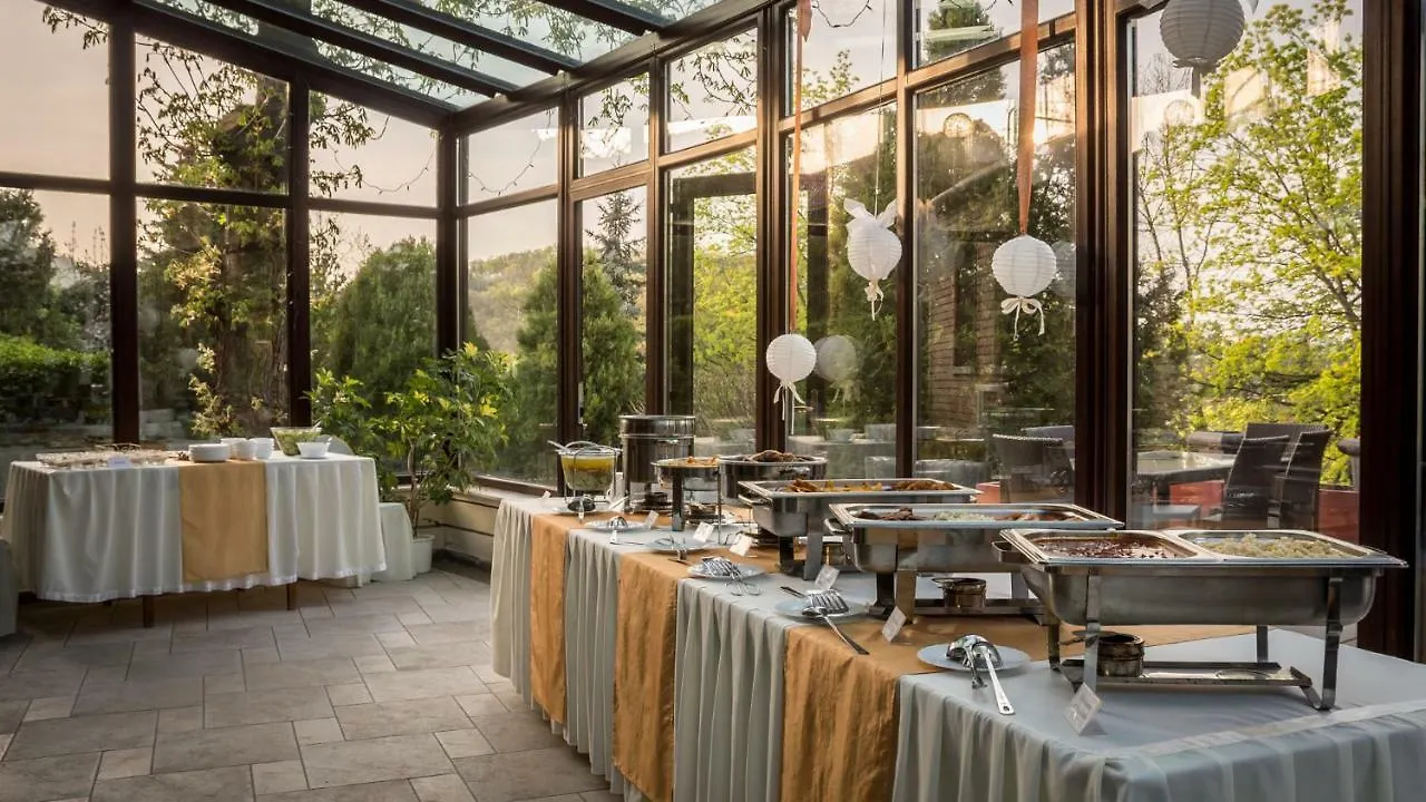 Hotel Bobbio Hungary